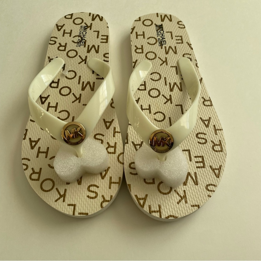 MICHAEL MICHAEL KORS FLIP FLOPS